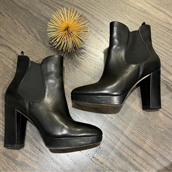 Cole Haan Womens REMI BOOTIE 8M Faux Leather Laceless Ankle Boots - Picture 4 of 8